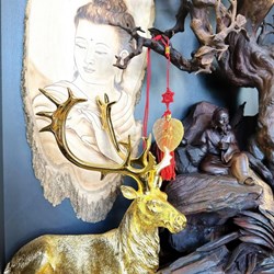 Tuần lộc mạ vàng 24K