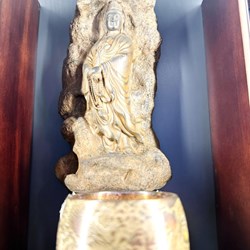 Tượng phật gố trầm hương